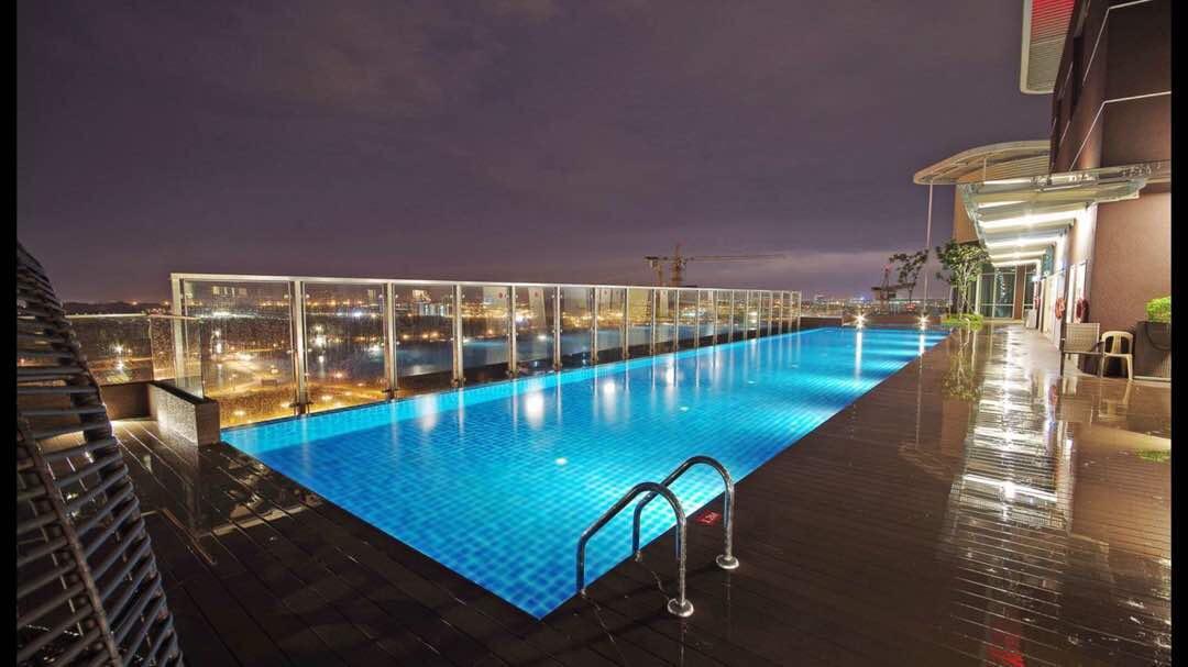 Afiniti Muslim Medini Condo ヌサジャヤ エクステリア 写真